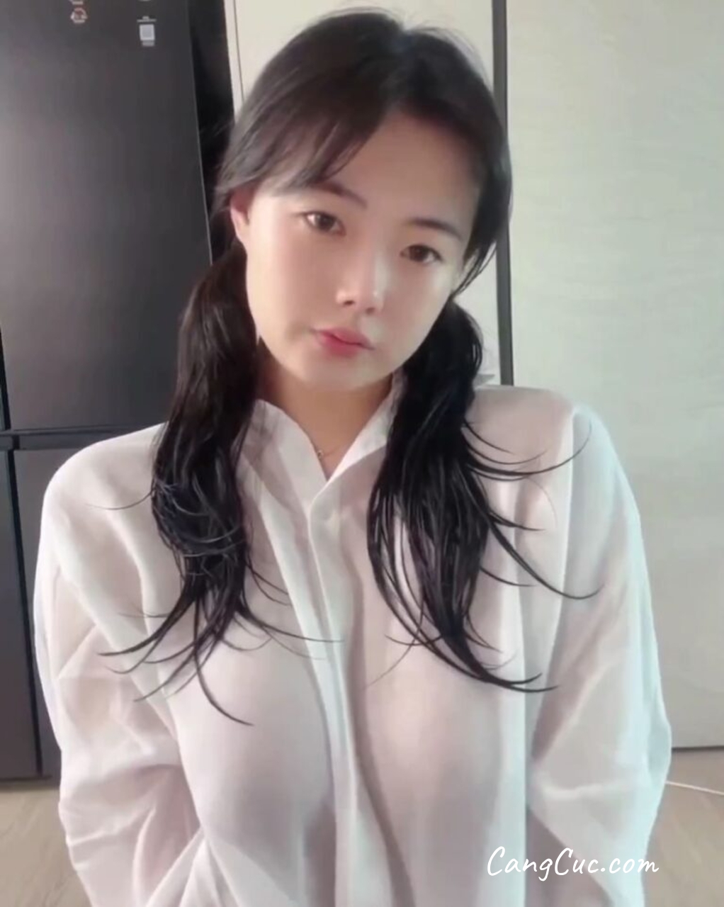 Roah (이로아) – 아트그라비아모델 가슴까는영상